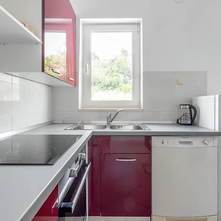 Apartment Dobrila 1 Hvar Town